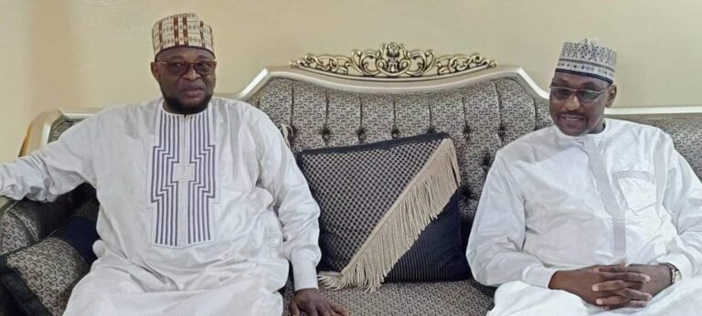 Le Ministre de l&rsquo;Éducation à Koumra : Suivi des Activités Pédagogiques et Distribution de Véhicules