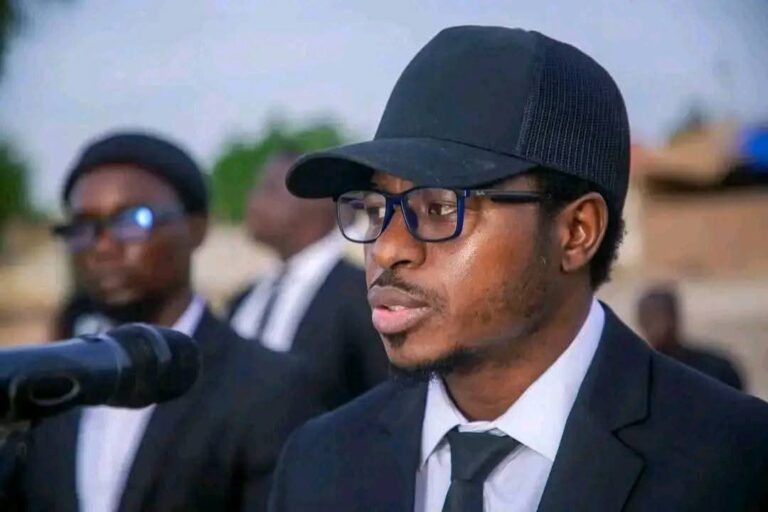 L’UNOCAT salue la mémoire de l’artiste Ray’s Kim