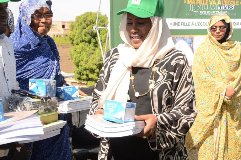 Éducation : une campagne pour maintenir les filles sur les bancs de l’école
