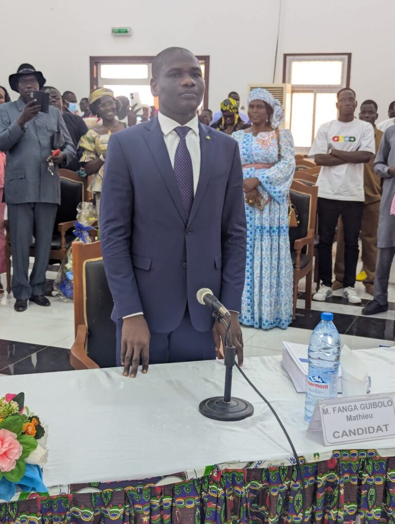 🎓 Soutenance de thèse : Mathieu Guibolo Fanga devient Docteur en droit privé