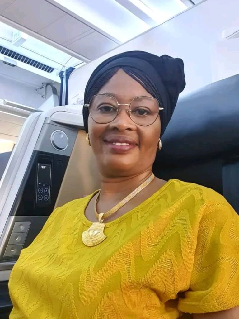 #Tchad | la Présidente du l&rsquo;Union Nationale pour l&rsquo;Alternance au Tchad (UNAT) Mme NDJELAR Koumadji Mariam lance un appel aux compatriotes engagés dans les mouvements rebelles de choisir la voie du dialogue.