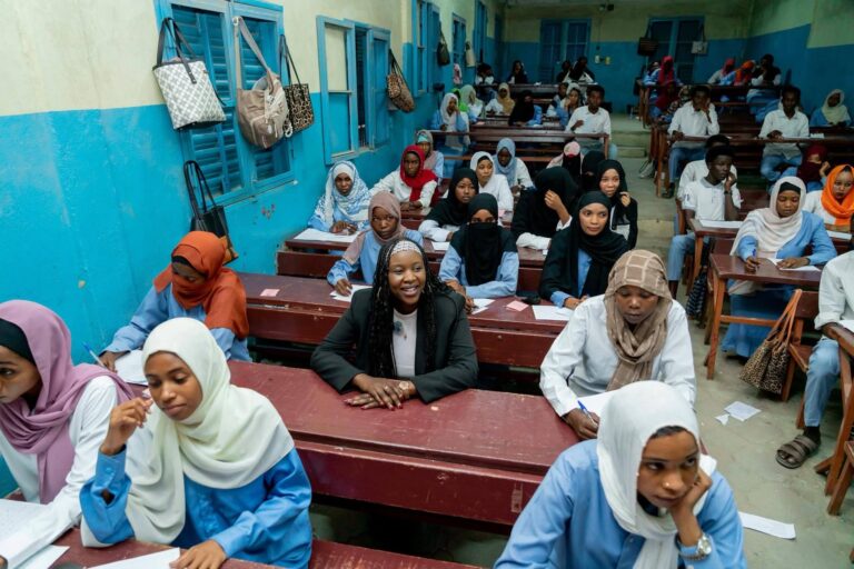#Tchad 🇹🇩 |Kitoko Gata Ngoulou encourage l’éducation des jeunes filles à l’Université Toumaï