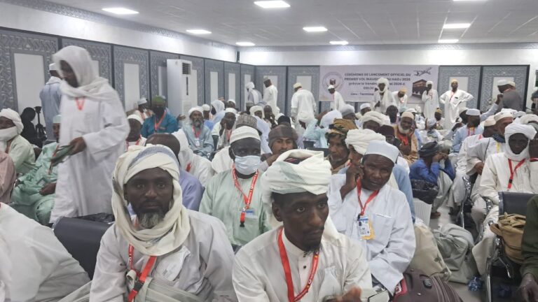 #Hadj_2026 : le Président de l’ORGEP, Idriss Dokony Adiker, accompagne les pèlerins tchadiens vers les Lieux saints