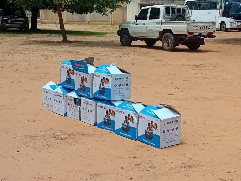 RGPH-3 : dotation en groupes électrogènes pour renforcer les opérations de recensement dans le Mayo-Kebbi Ouest