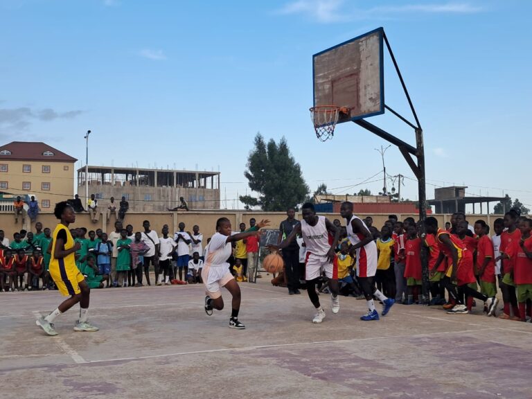 Tournoi de vacances inter-quartiers : le coup d’envoi donné au Centre Olympafrica