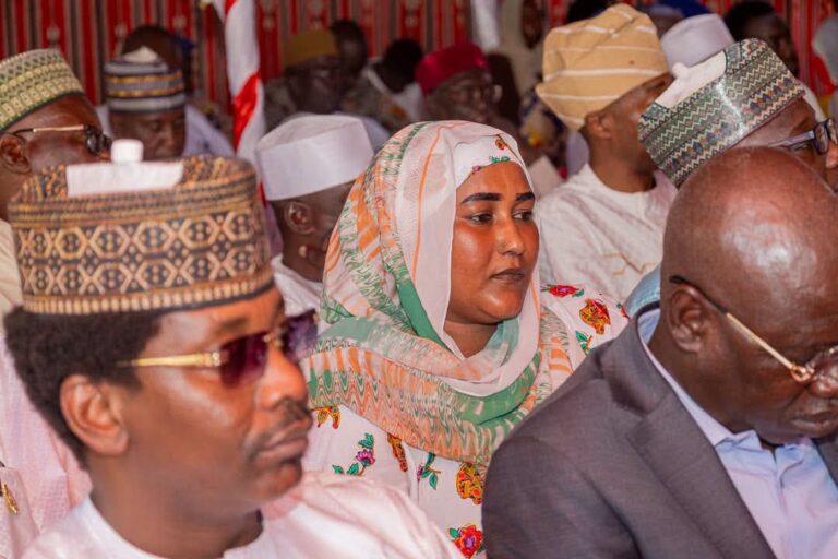🇹🇩 N’Djamena : le 2ᵉ arrondissement distingué, Karim Hadji Karim reçoit une attestation de reconnaissance