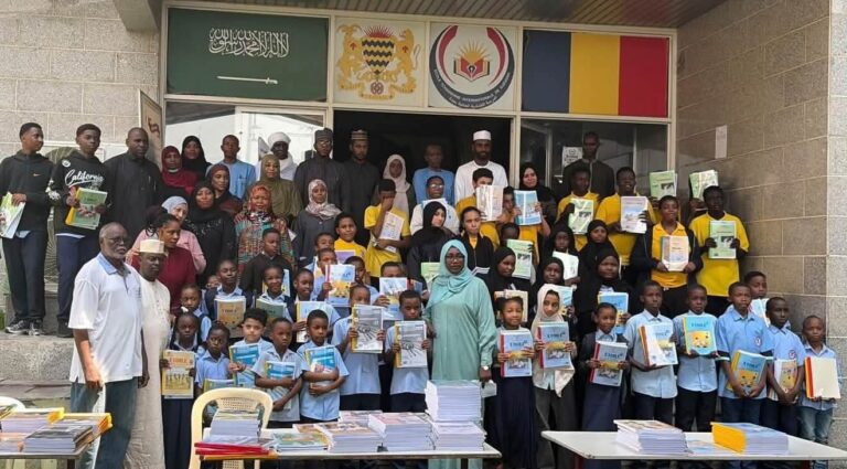 Éducation :Le CNC appuie le Consulat général du Tchad à Djeddah dans la distribution gratuite des manuels scolaires
